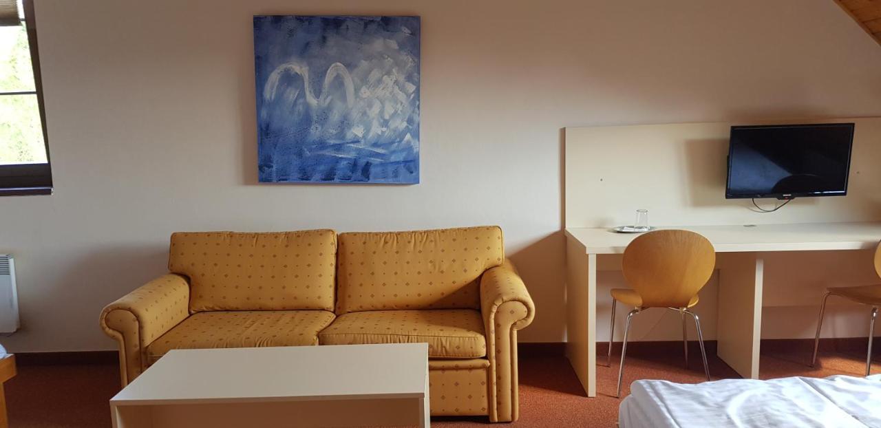 Sporthotel Kácov Eksteriør billede