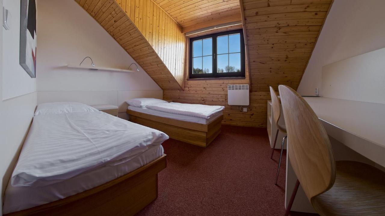 Sporthotel Kácov Eksteriør billede